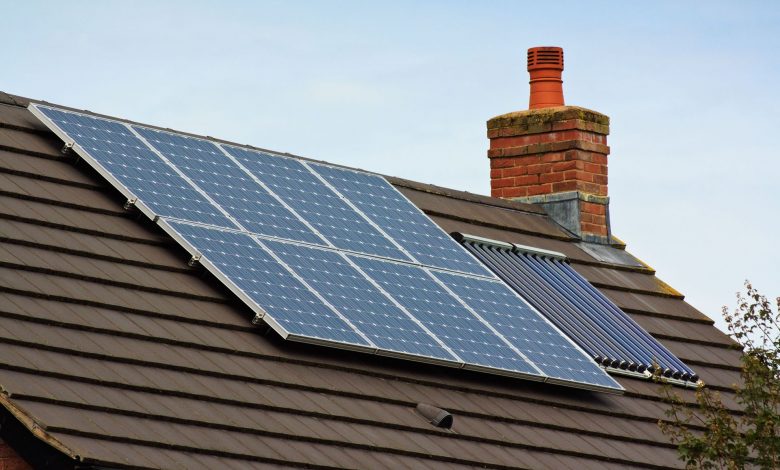 5 Benefits of Using Solar Power With Battery Storage 5 Benefits of Using Solar Power With Battery Storage